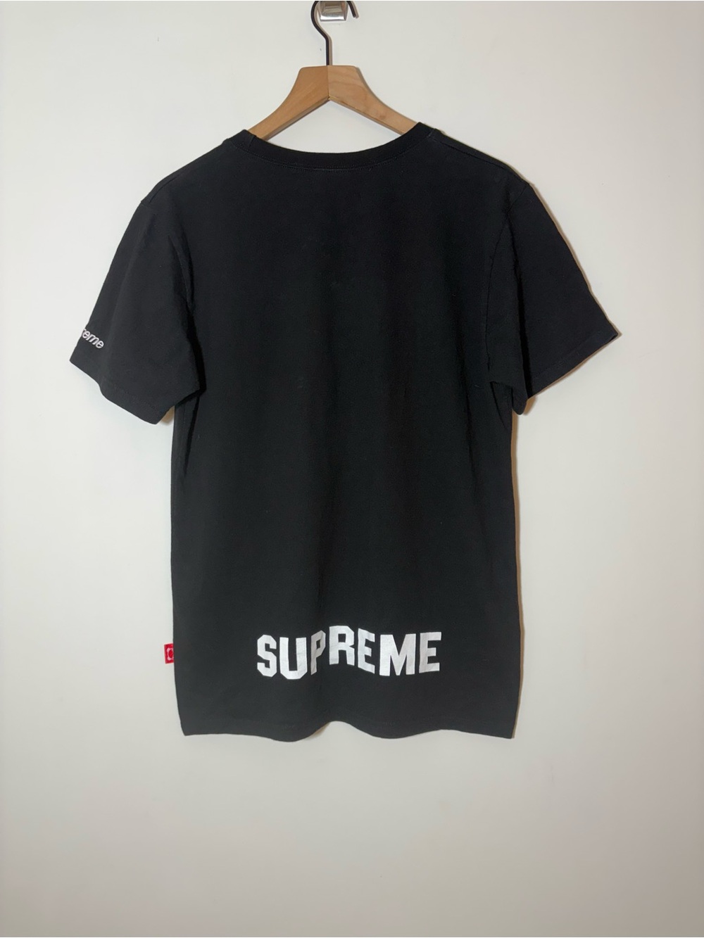 Supreme Red Boxed Logo T-Shirt Black Women size XL - Picture 6 of 12